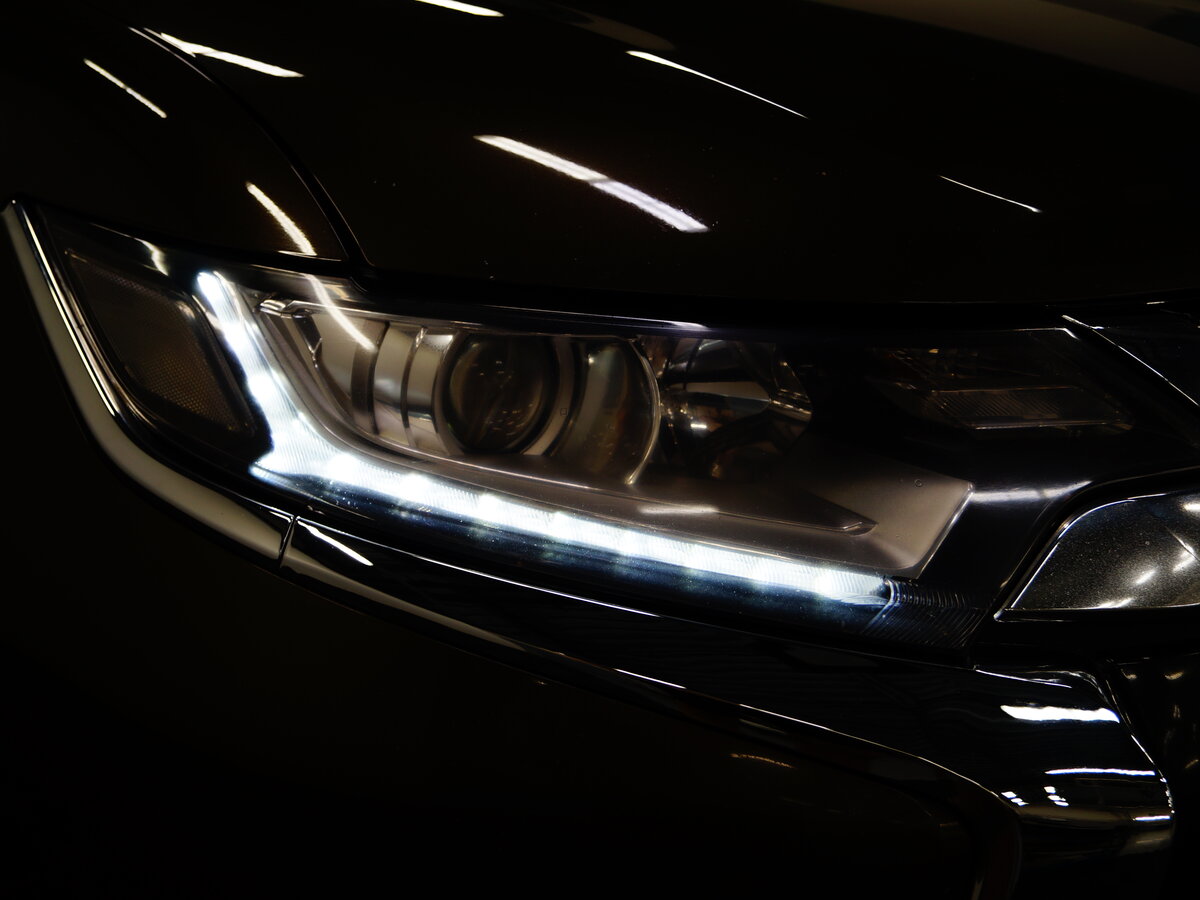 Mitsubishi Outlander, 2018