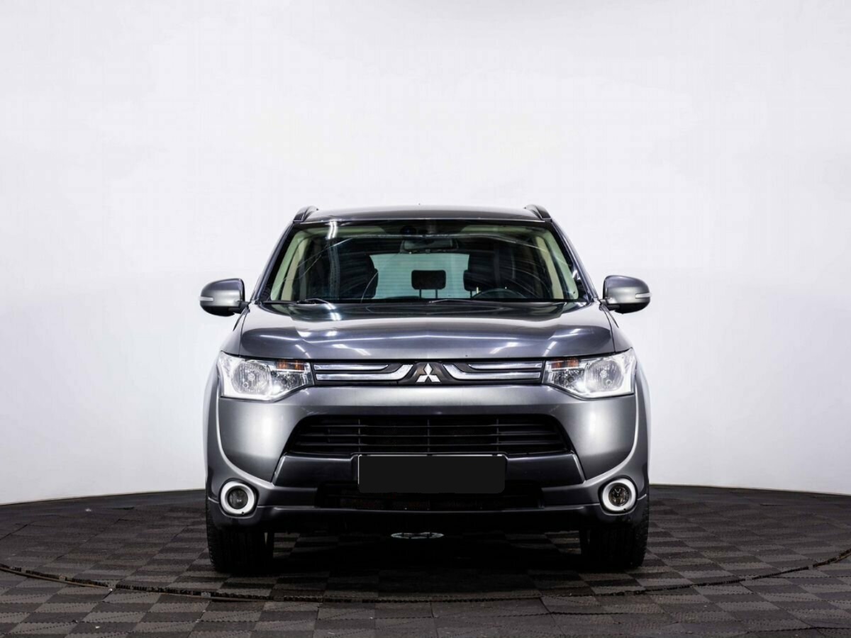Mitsubishi Outlander, 2013