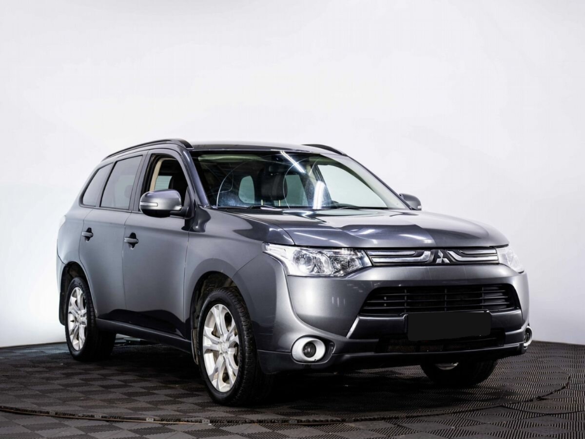 Mitsubishi Outlander, 2013