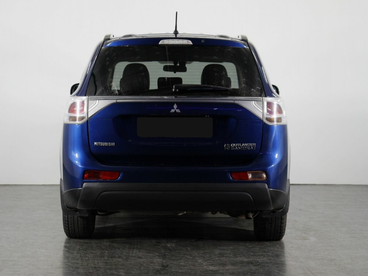 Mitsubishi Outlander, 2014