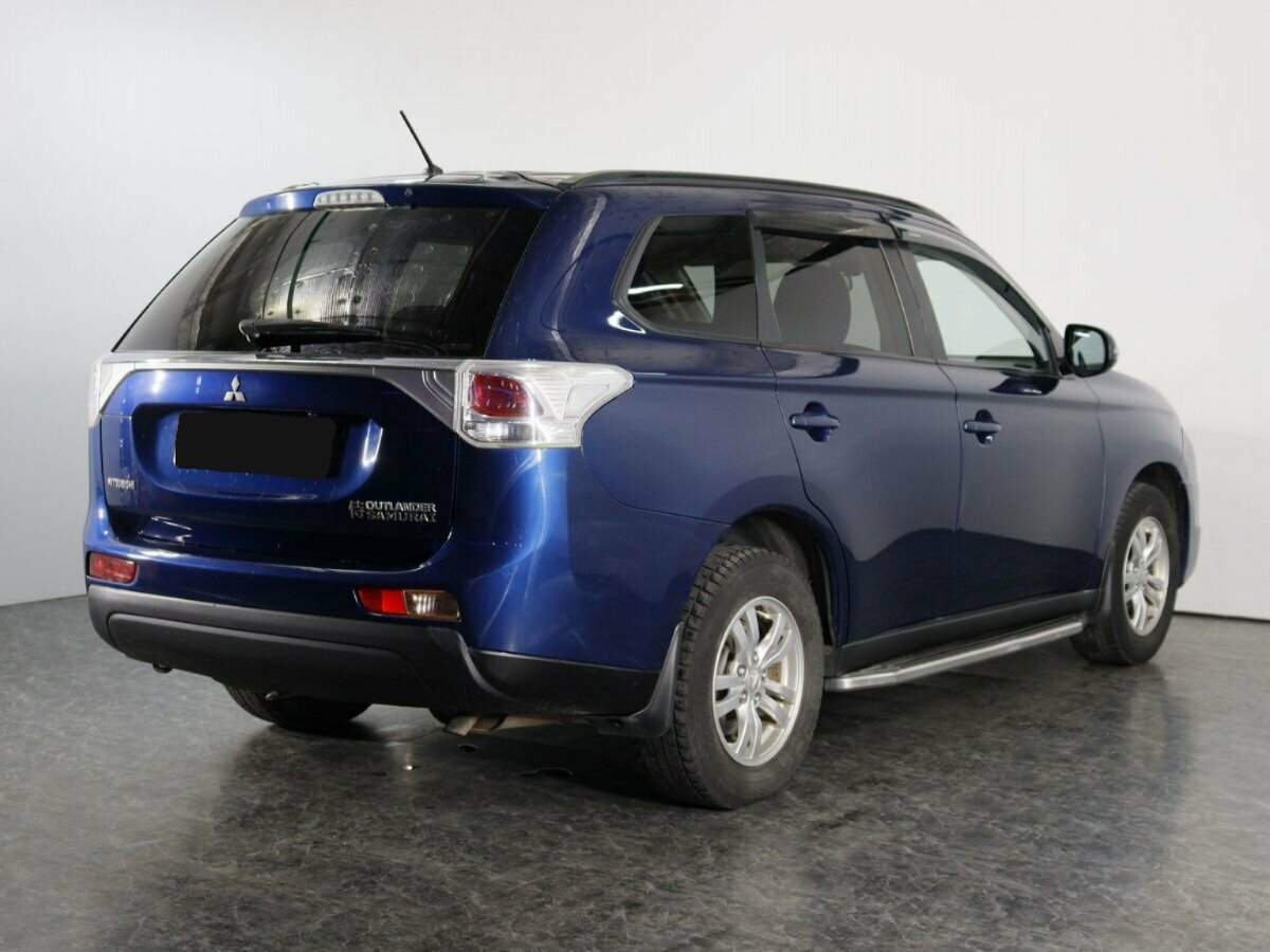 Mitsubishi Outlander, 2014