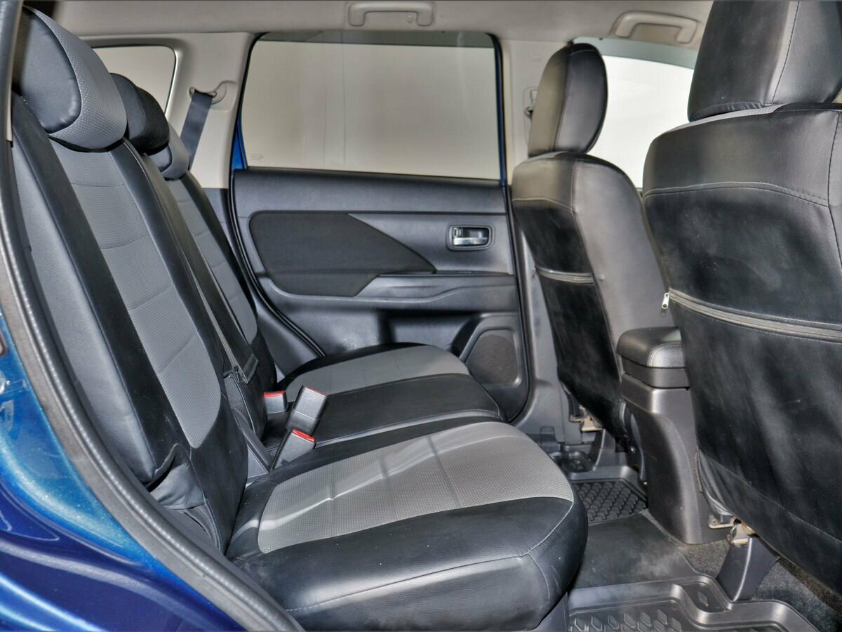 Mitsubishi Outlander, 2014