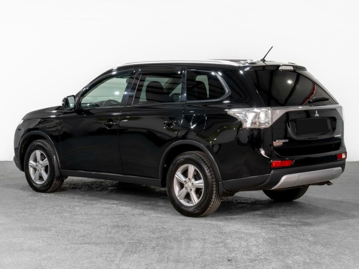 Mitsubishi Outlander, 2014