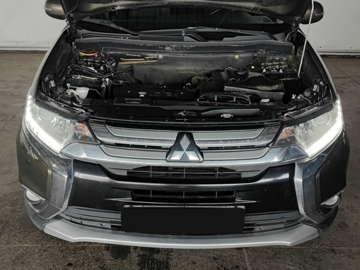 Mitsubishi Outlander, 2016