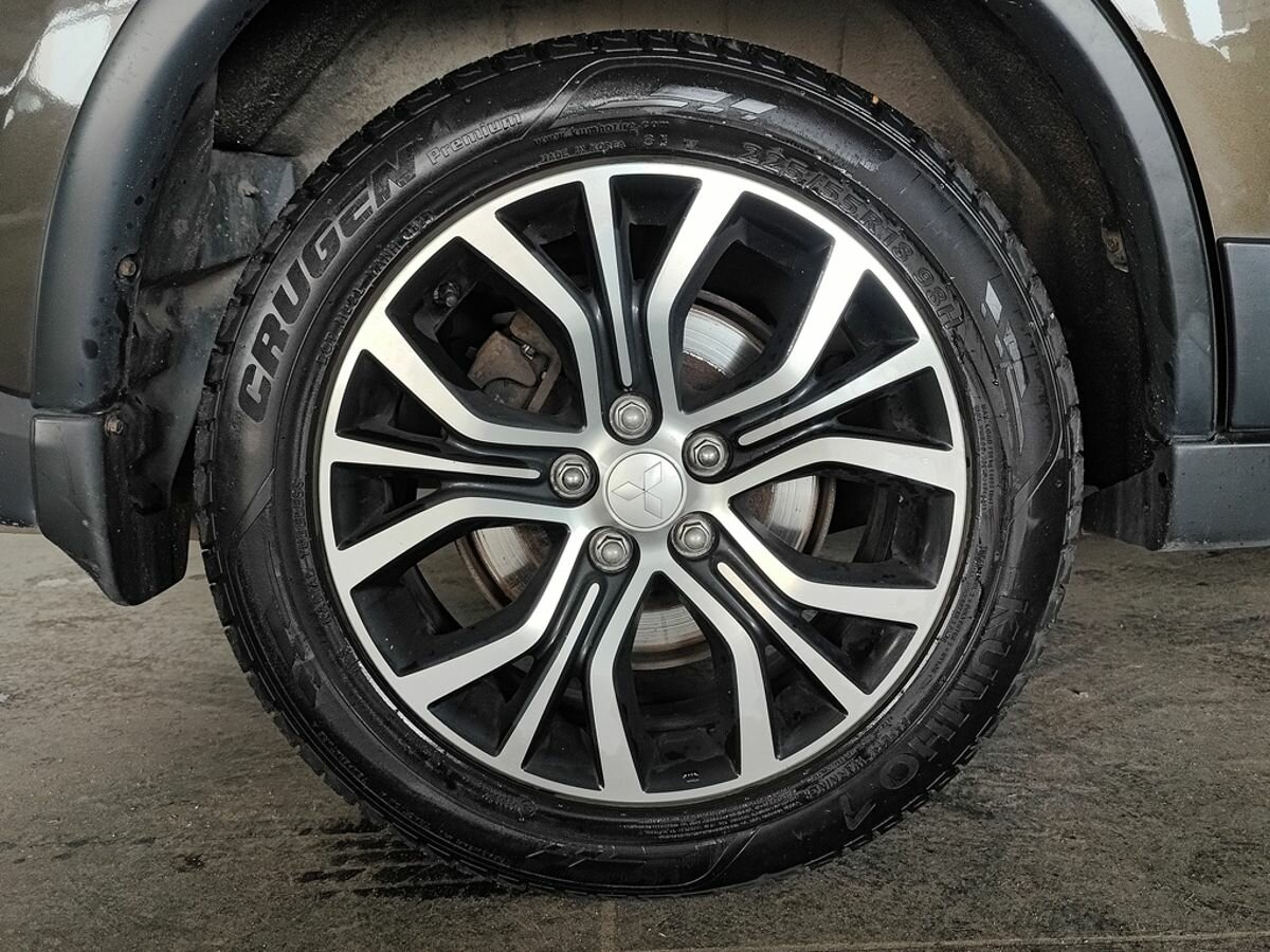 Mitsubishi Outlander, 2016