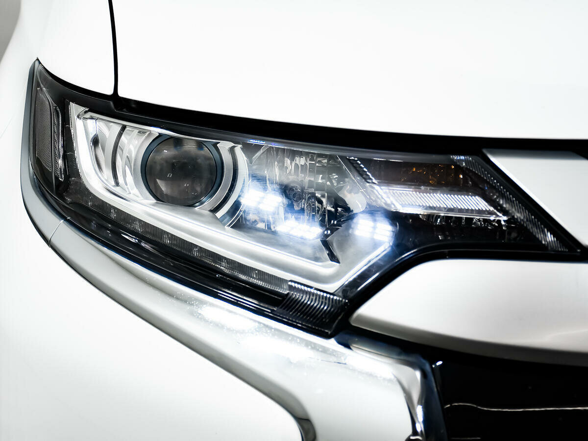 Mitsubishi Outlander, 2019