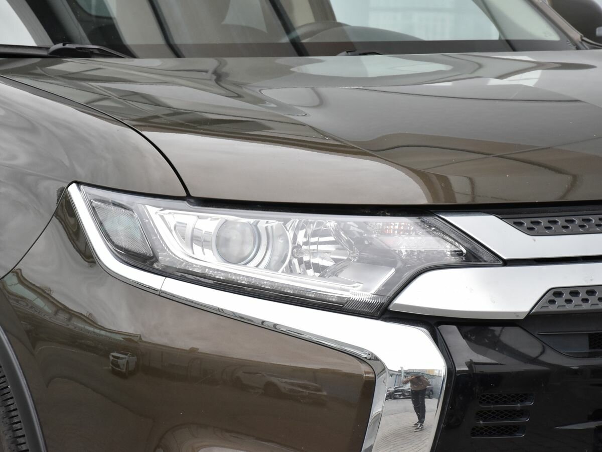 Mitsubishi Outlander, 2019