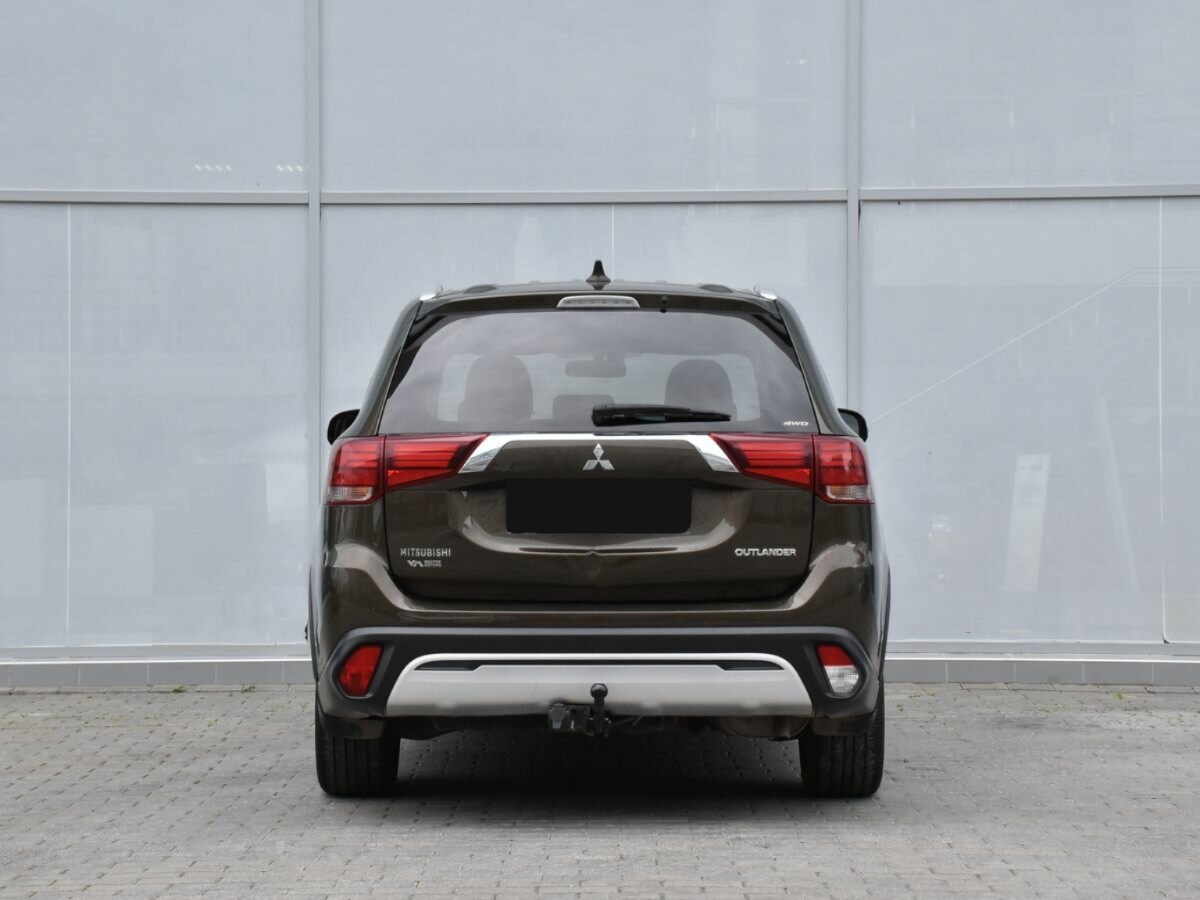 Mitsubishi Outlander, 2019