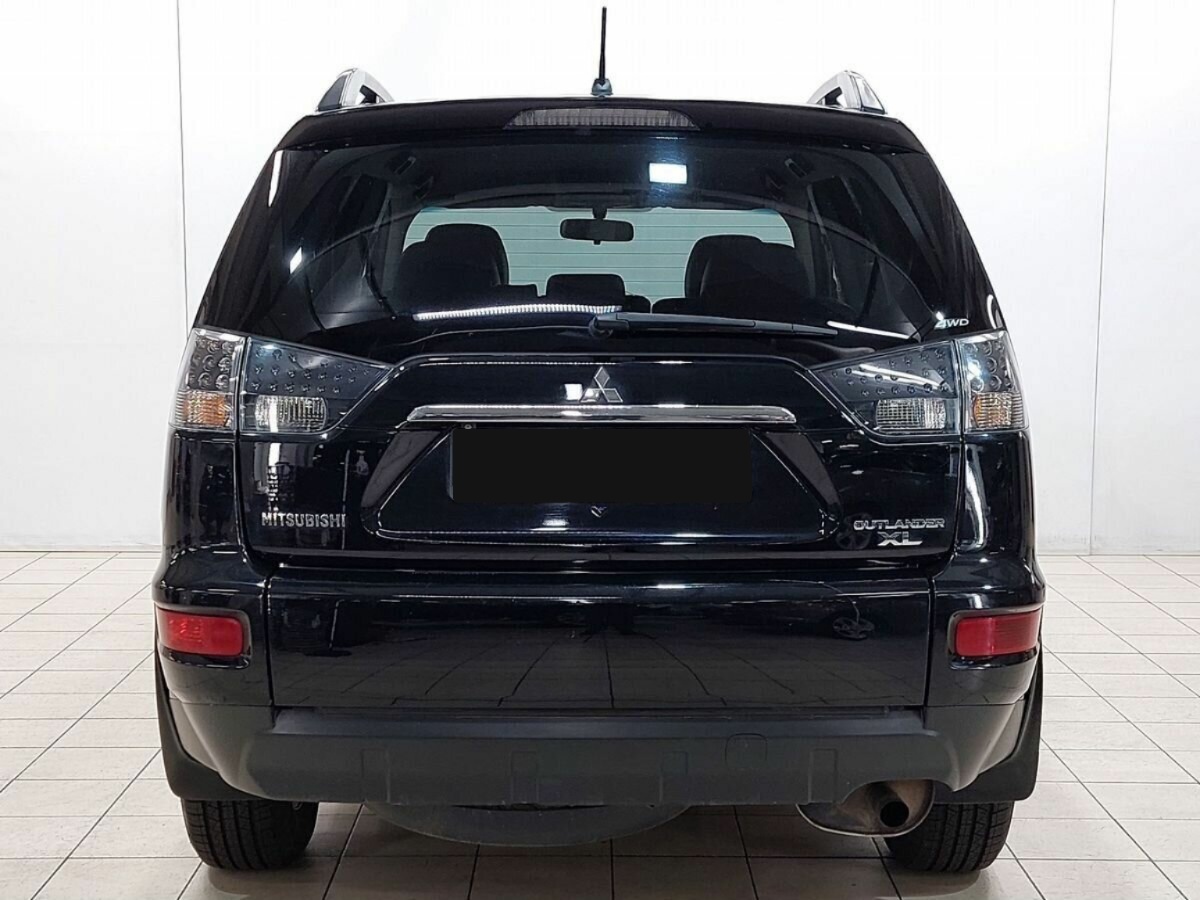 Mitsubishi Outlander, 2011