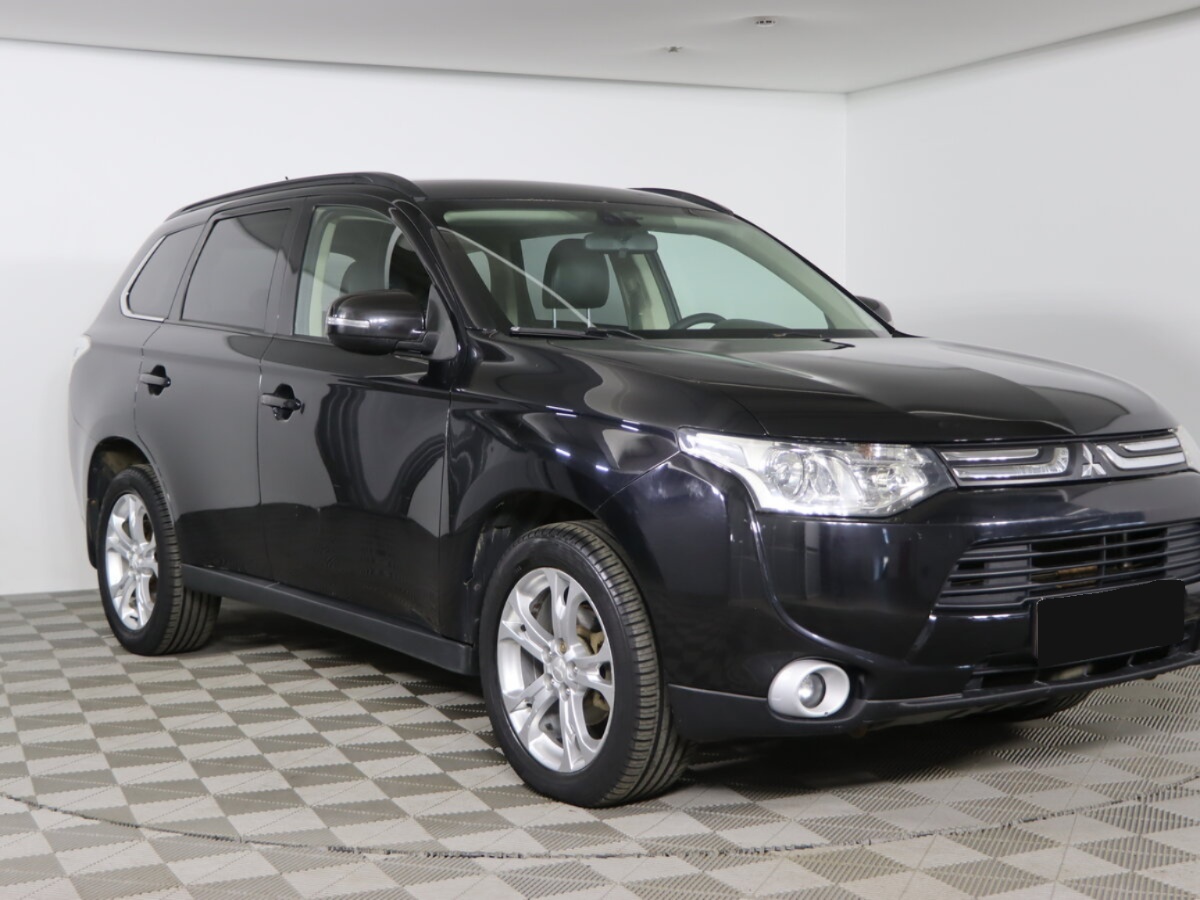 Mitsubishi Outlander, 2012