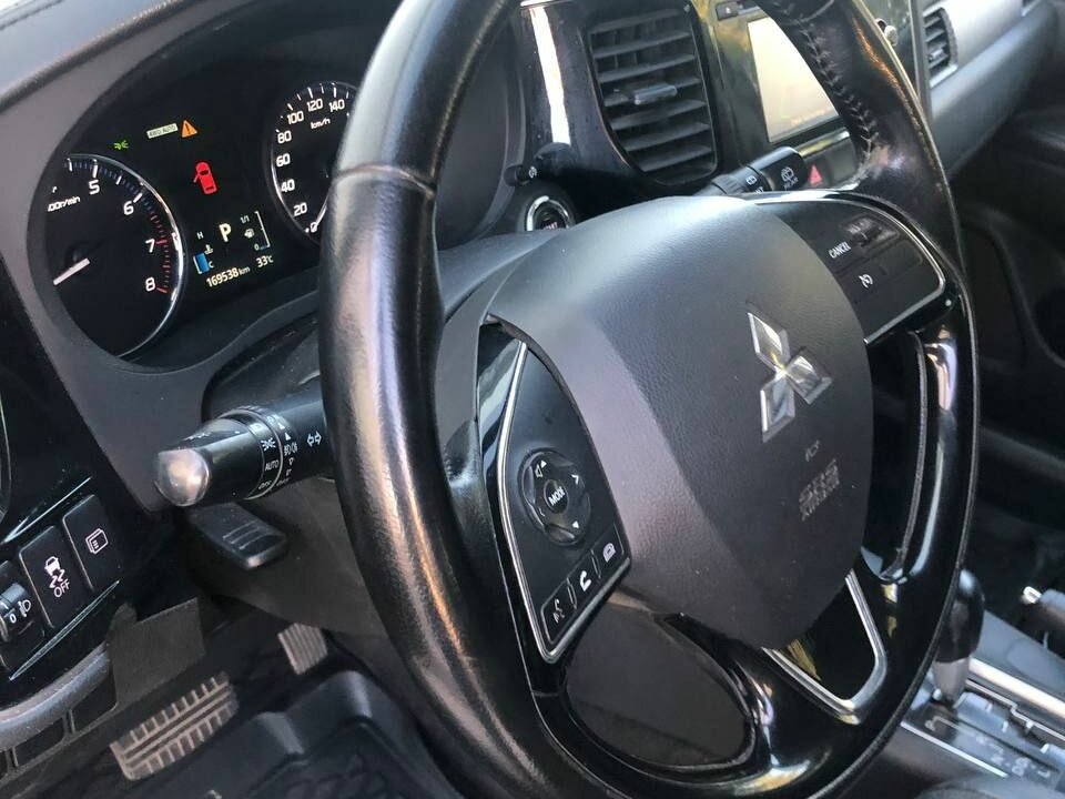 Mitsubishi Outlander, 2015