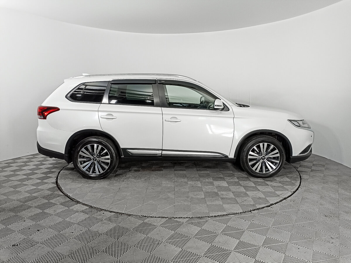 Mitsubishi Outlander, 2019