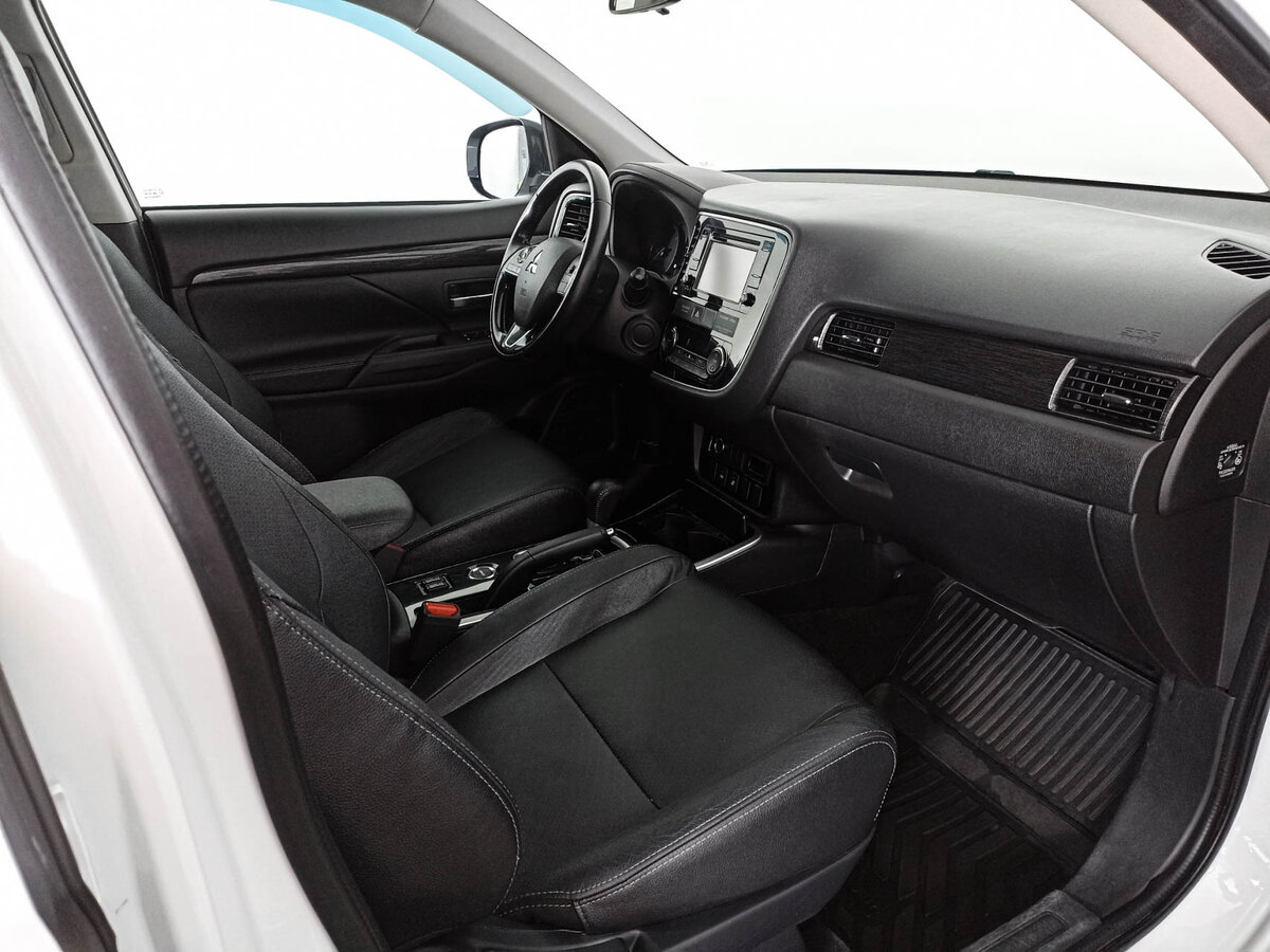 Mitsubishi Outlander, 2017