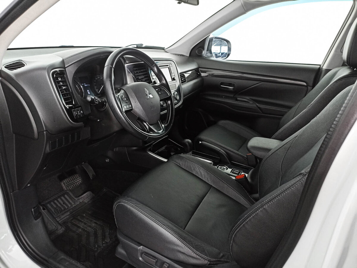 Mitsubishi Outlander, 2017