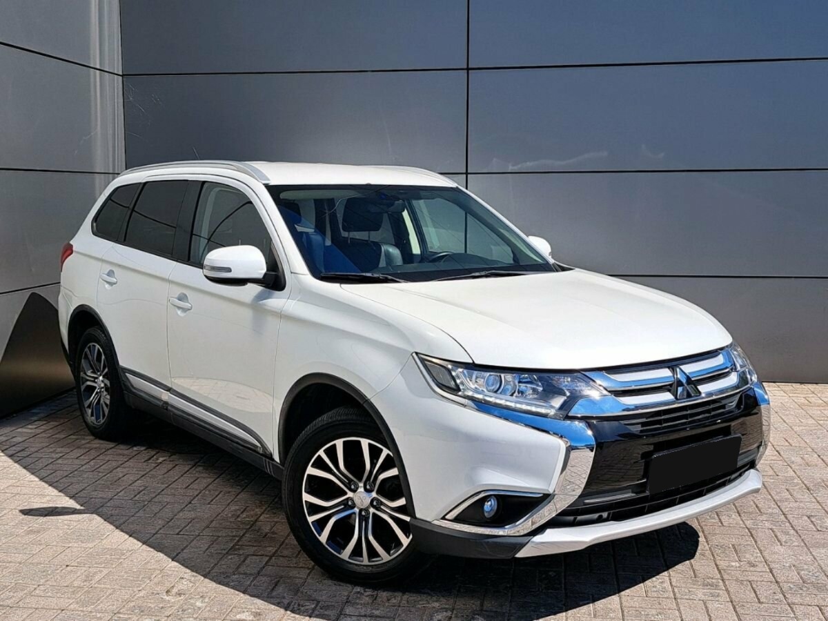 Mitsubishi Outlander, 2015
