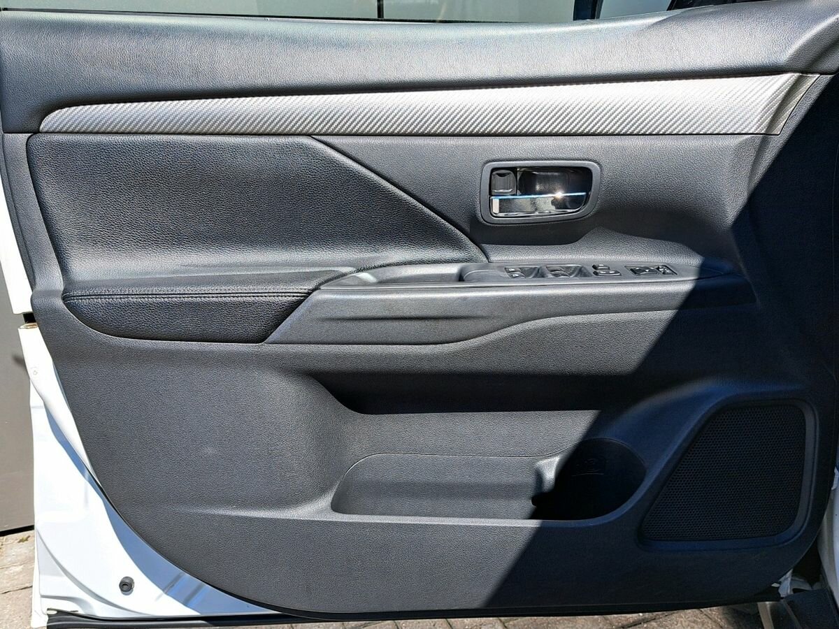 Mitsubishi Outlander, 2015