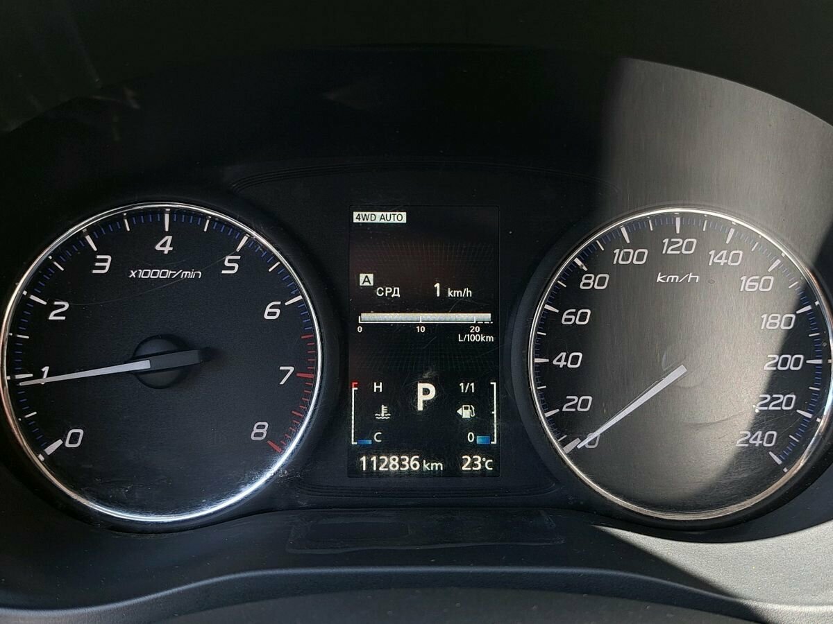 Mitsubishi Outlander, 2015