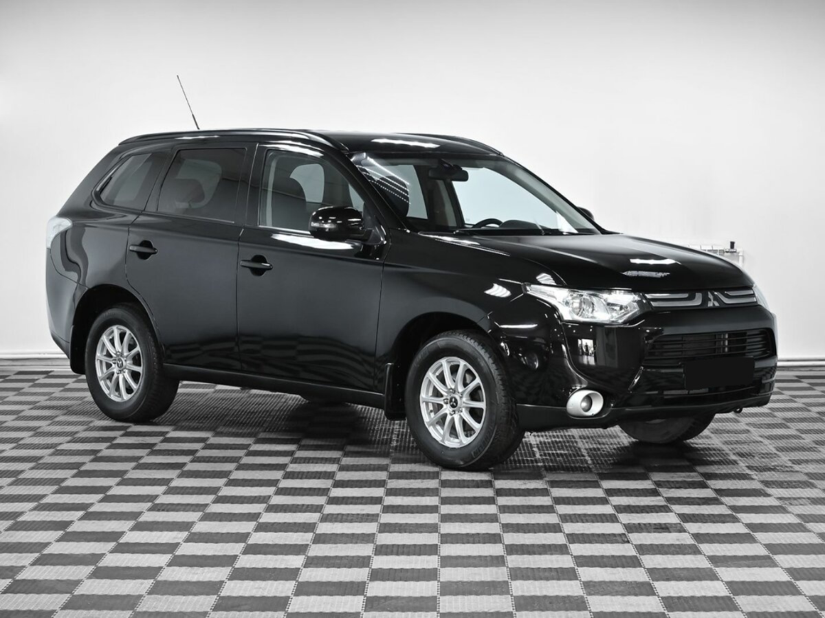 Mitsubishi Outlander, 2013