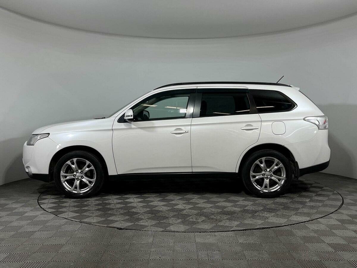 Mitsubishi Outlander, 2012