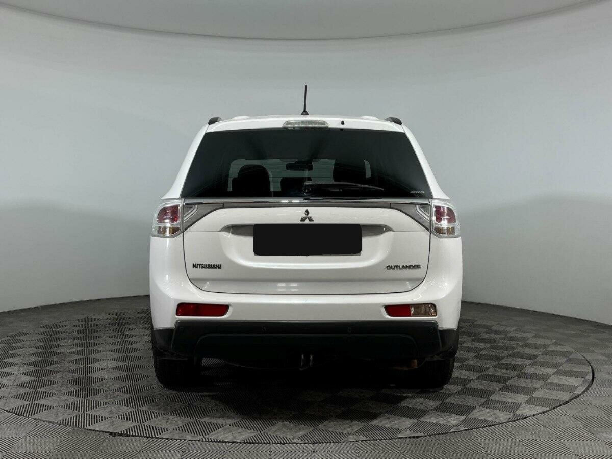 Mitsubishi Outlander, 2012