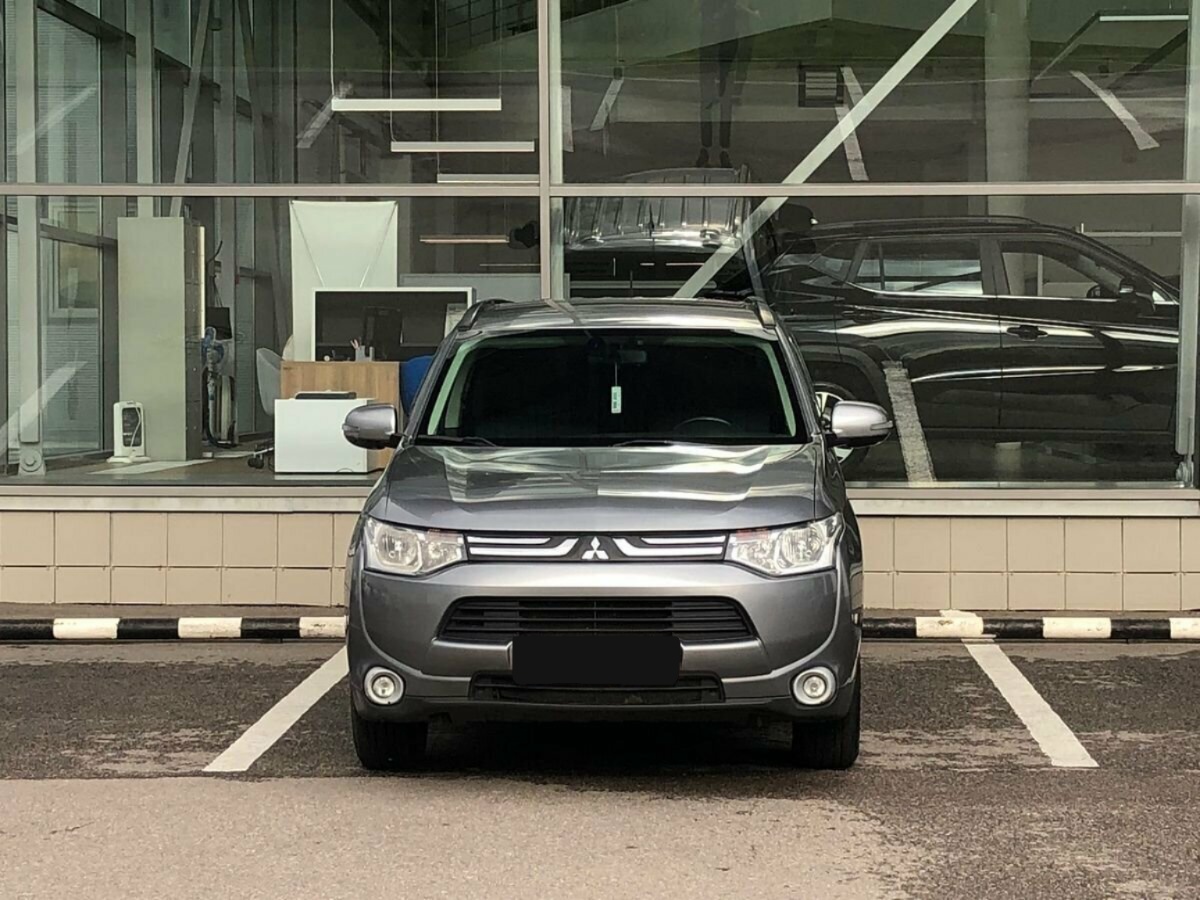 Mitsubishi Outlander, 2013