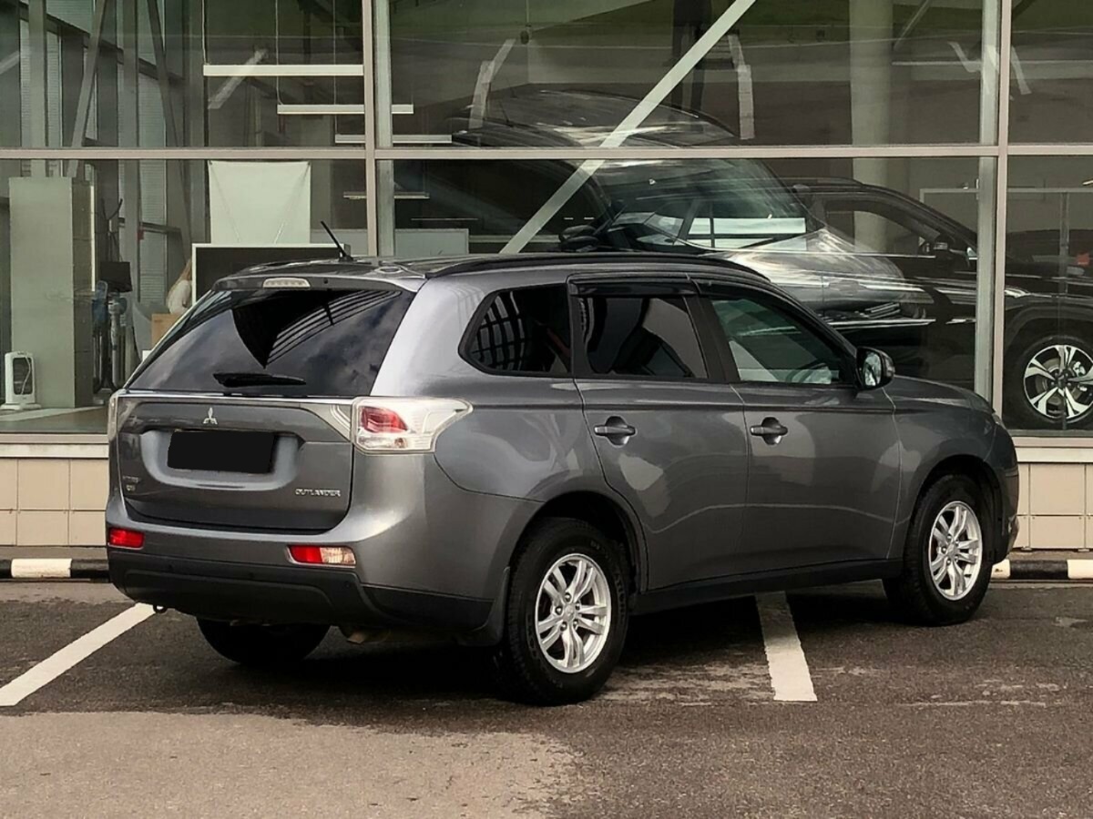 Mitsubishi Outlander, 2013