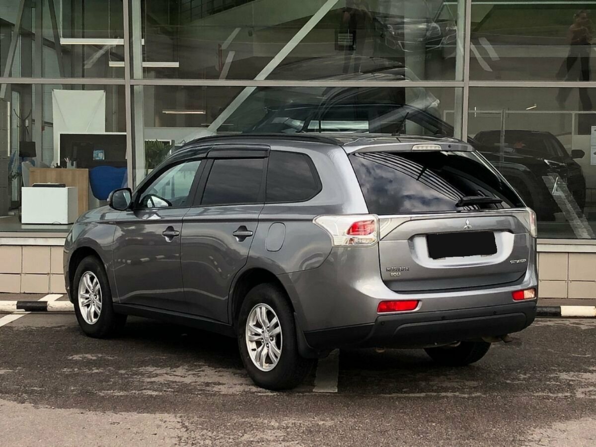 Mitsubishi Outlander, 2013