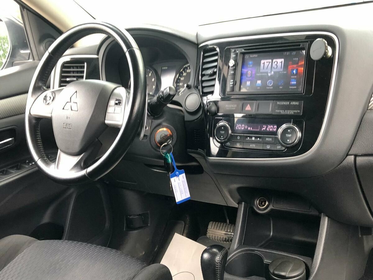 Mitsubishi Outlander, 2013