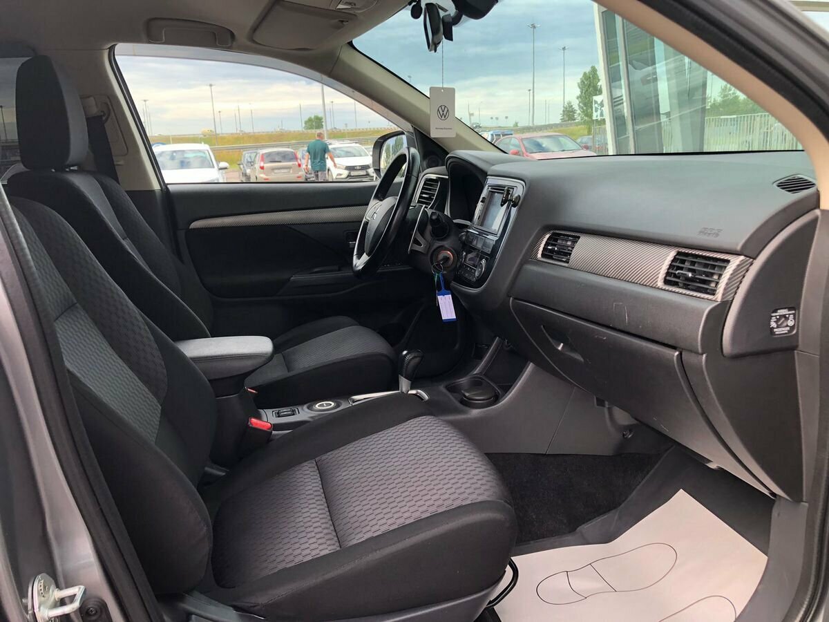 Mitsubishi Outlander, 2013