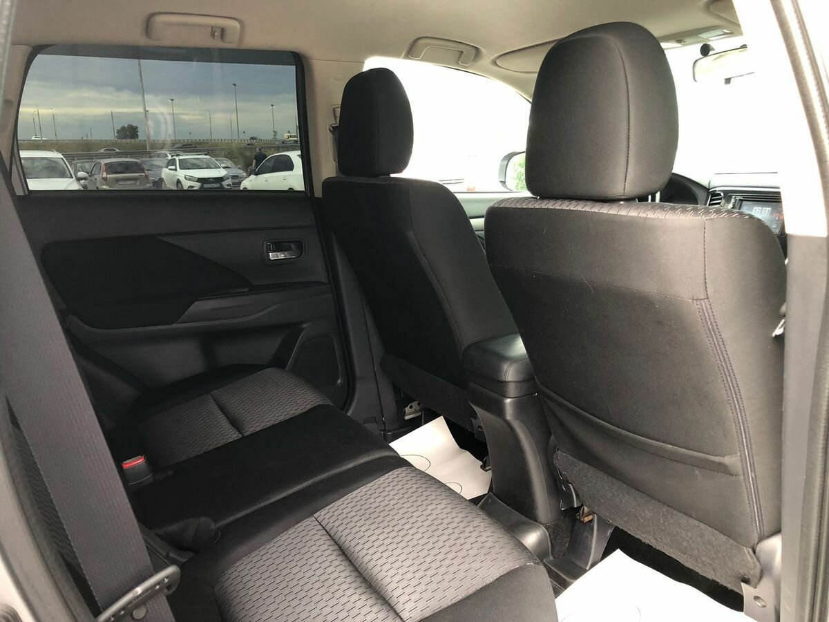 Mitsubishi Outlander, 2013