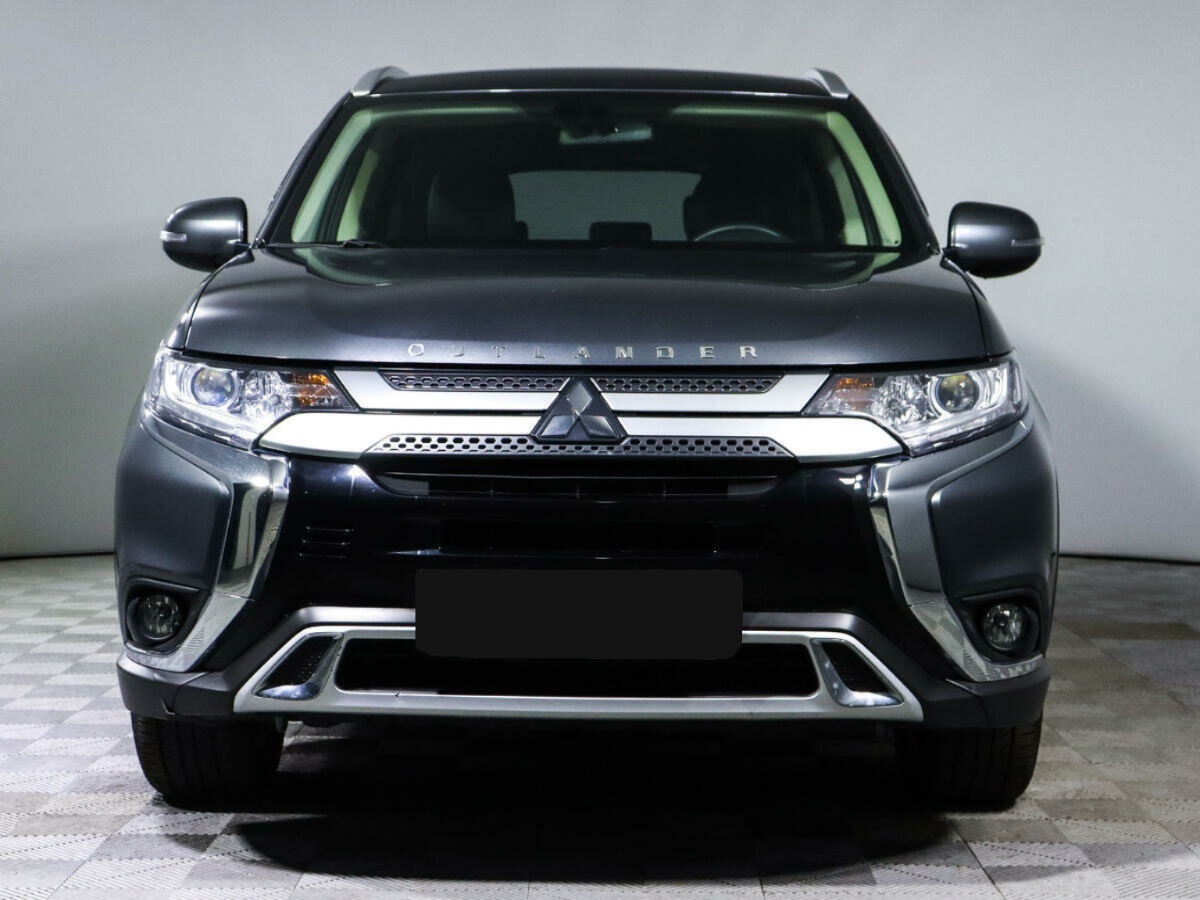 Mitsubishi Outlander, 2020