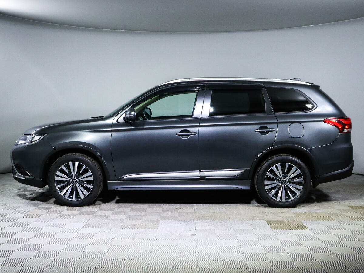 Mitsubishi Outlander, 2020