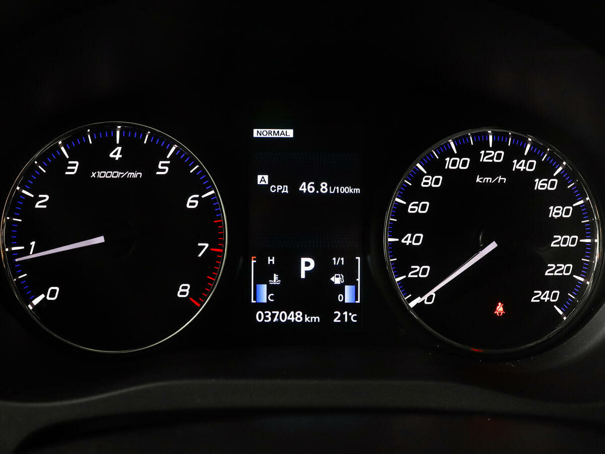 Mitsubishi Outlander, 2020