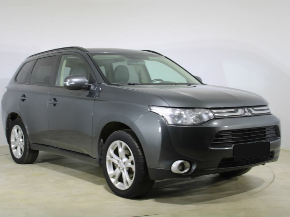 Mitsubishi Outlander, 2013