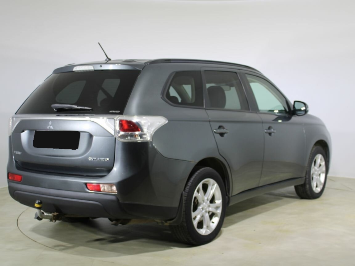 Mitsubishi Outlander, 2013