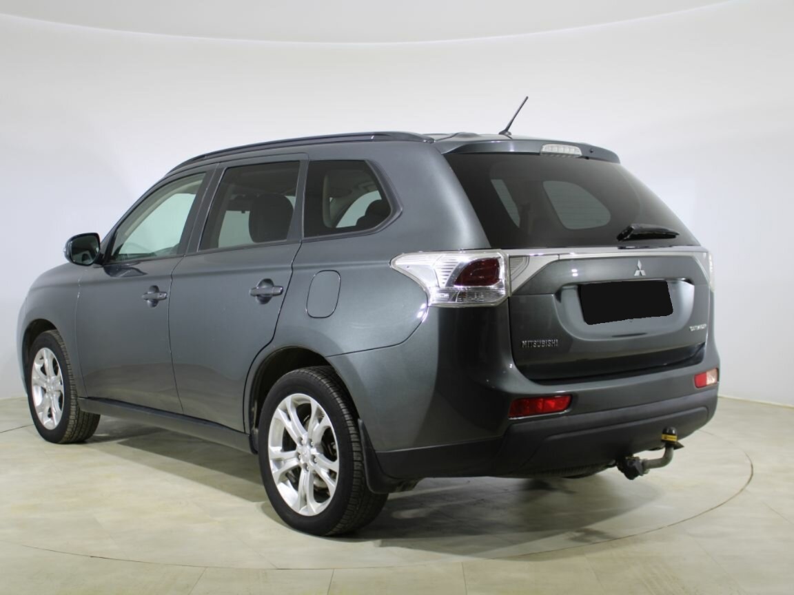 Mitsubishi Outlander, 2013