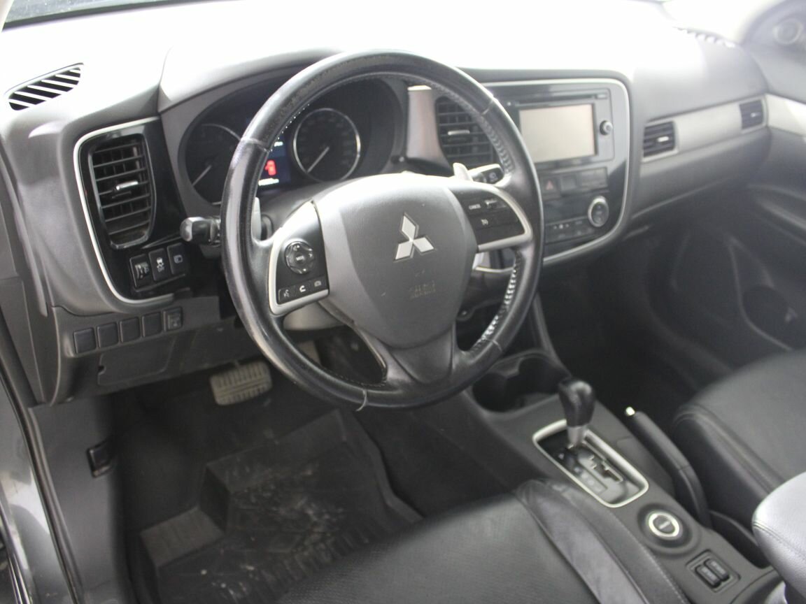 Mitsubishi Outlander, 2013