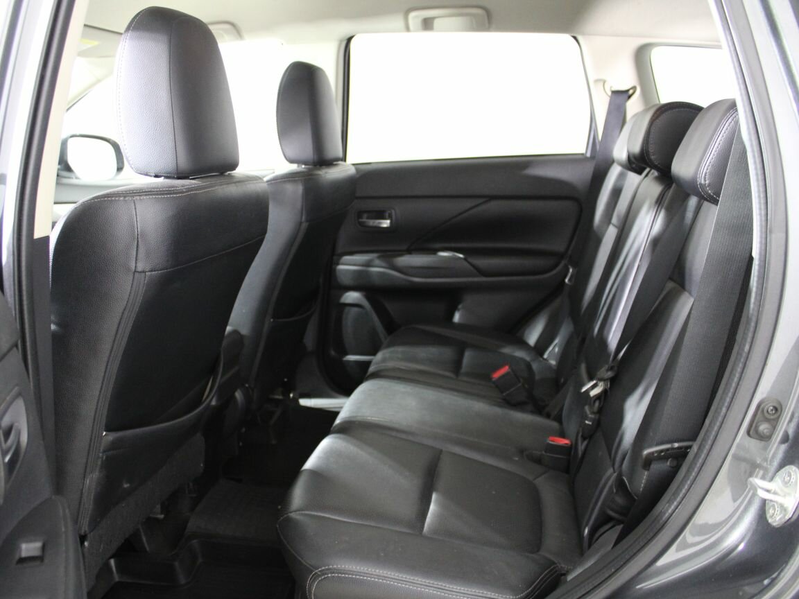 Mitsubishi Outlander, 2013