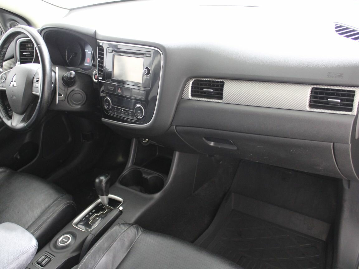 Mitsubishi Outlander, 2013