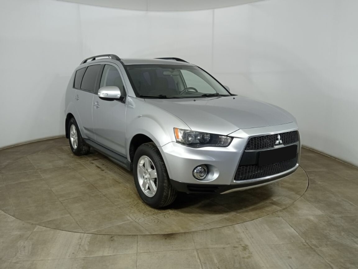 Mitsubishi Outlander, 2011