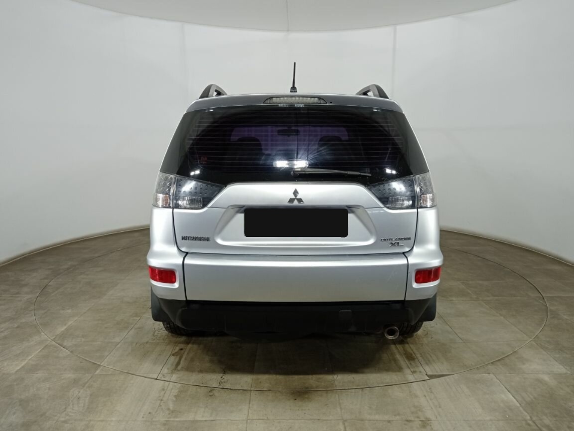 Mitsubishi Outlander, 2011