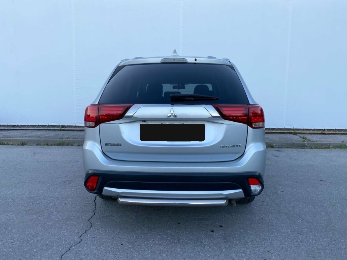 Mitsubishi Outlander, 2017