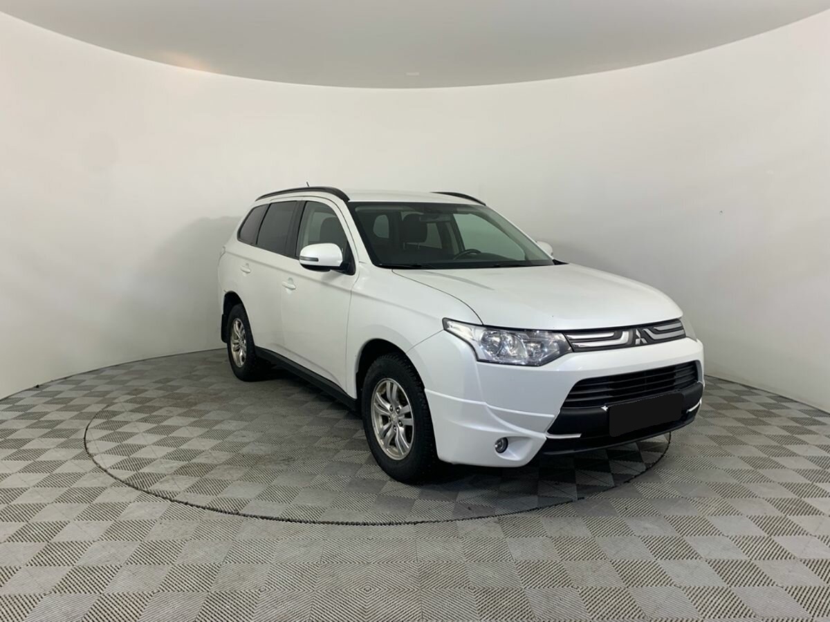 Mitsubishi Outlander, 2013