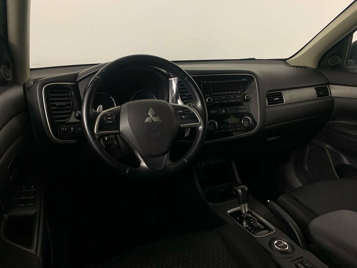 Mitsubishi Outlander, 2013