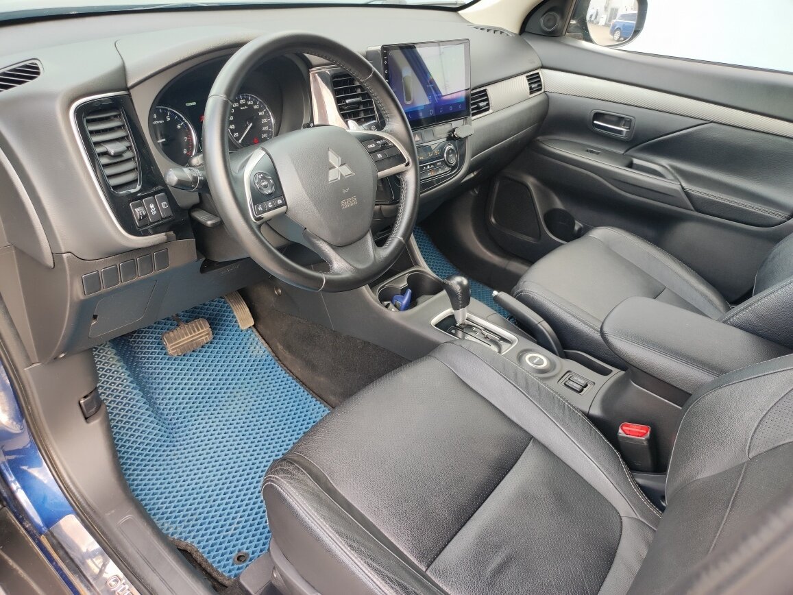 Mitsubishi Outlander, 2014