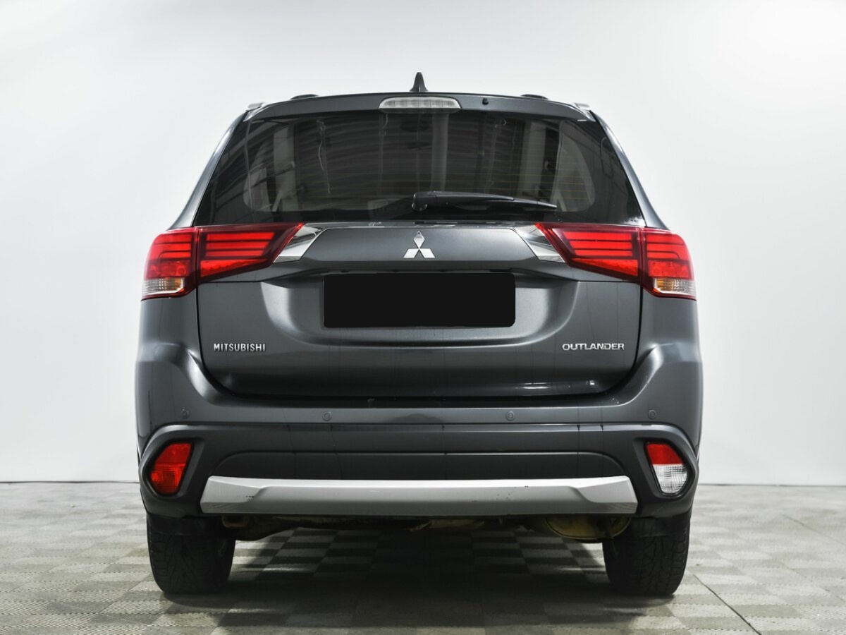 Mitsubishi Outlander, 2018