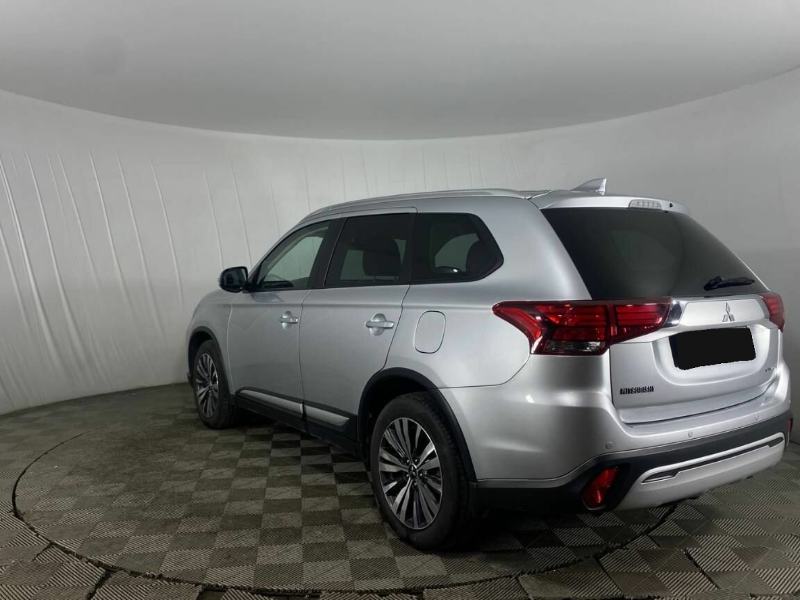 Mitsubishi Outlander, 2019