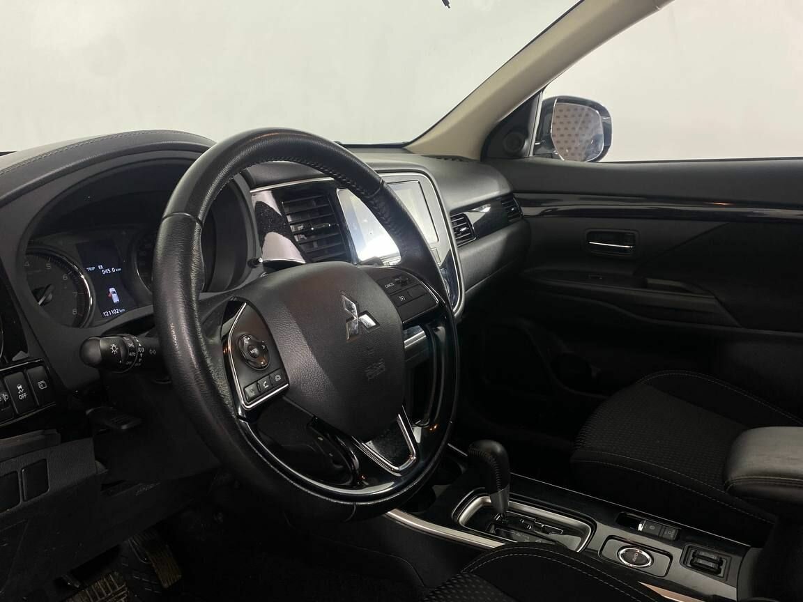 Mitsubishi Outlander, 2019