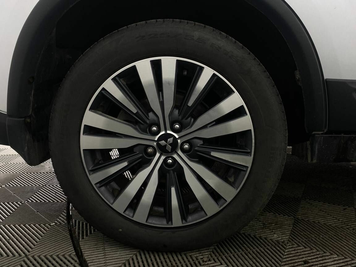 Mitsubishi Outlander, 2019