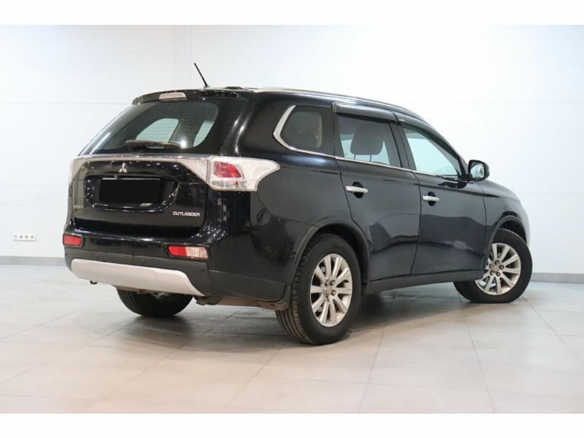 Mitsubishi Outlander, 2014